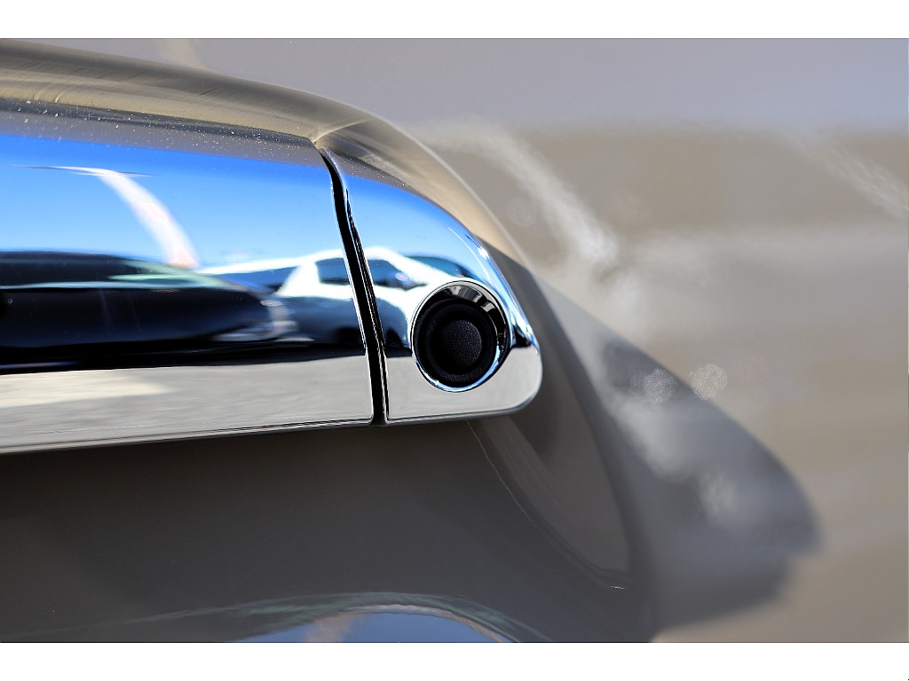 ハイエースセカンド高崎店にて展示中♪027-384-3591