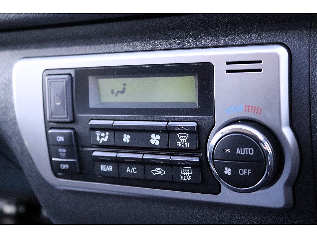 ハイエースセカンド高崎店にて展示中♪027-384-3591