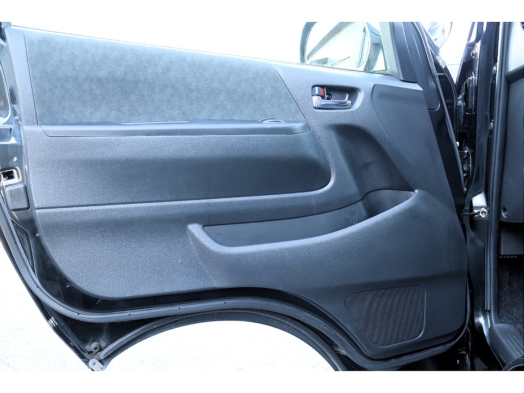 ハイエースセカンド高崎店にて展示中♪027-384-3591