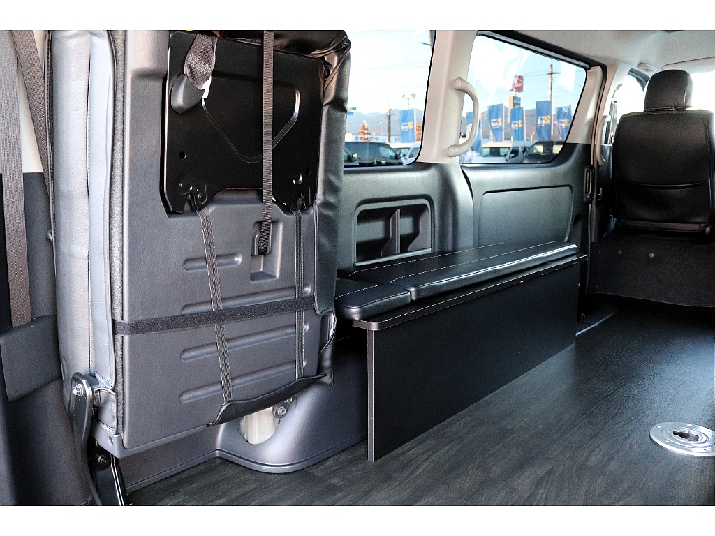 ハイエースセカンド高崎店にて展示中♪027-384-3591