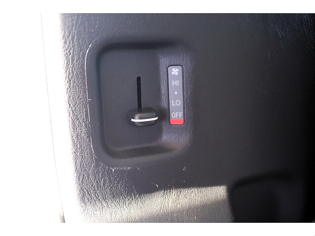 ハイエースセカンド高崎店にて展示中♪027-384-3591