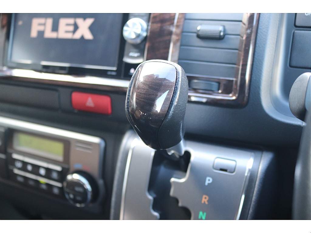 ハイエースセカンド高崎店にて展示中♪027-384-3591