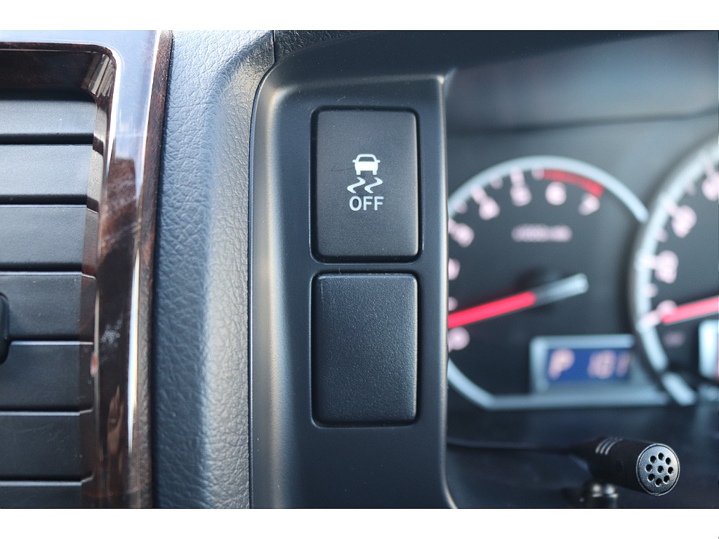 ハイエースセカンド高崎店にて展示中♪027-384-3591