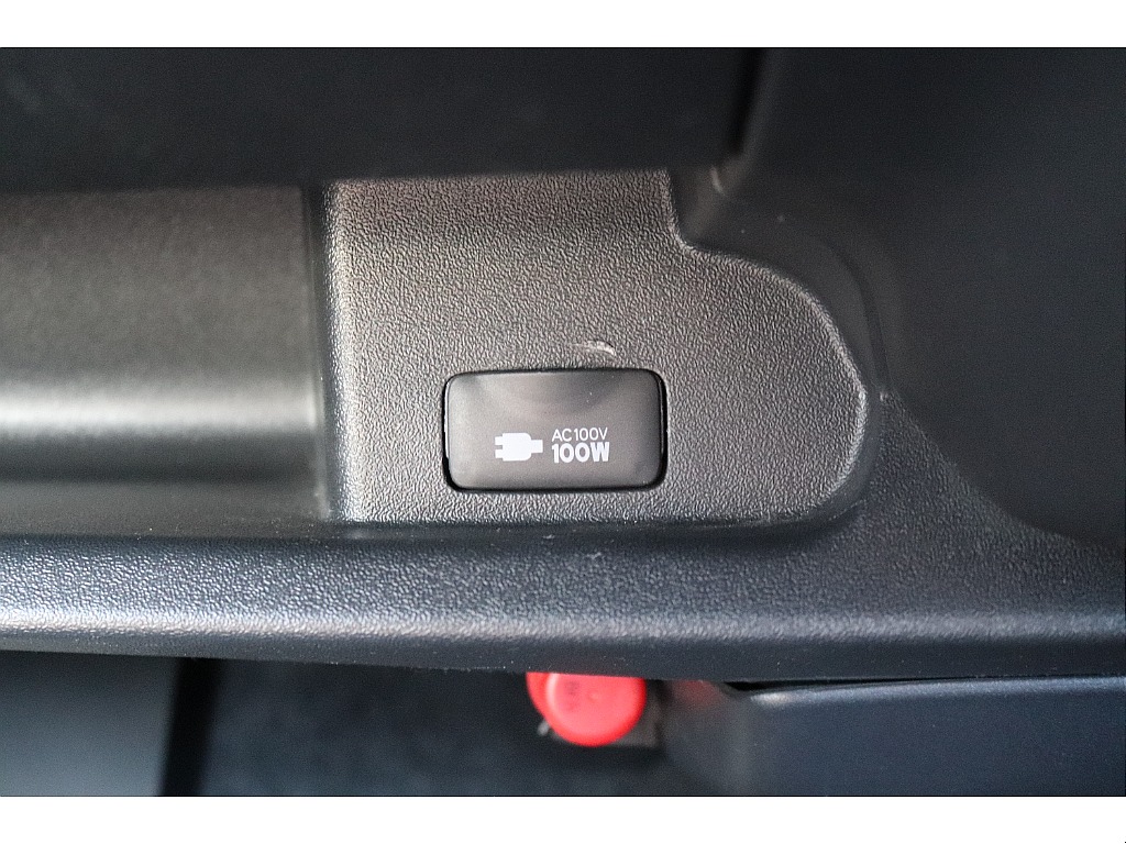 ハイエースセカンド高崎店にて展示中♪027-384-3591