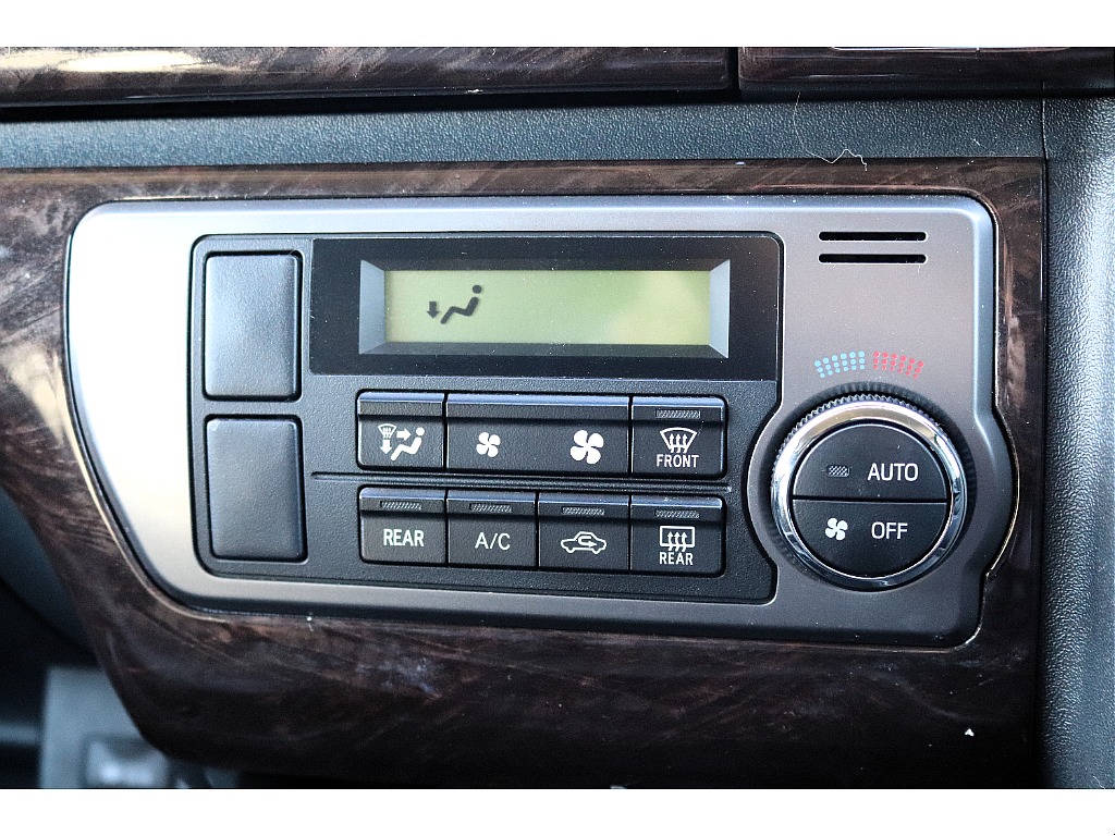 ハイエースセカンド高崎店にて展示中♪027-384-3591