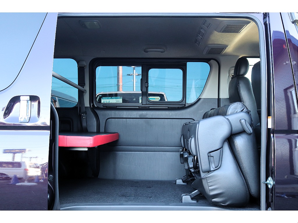 ハイエースセカンド高崎店にて展示中♪027-384-3591