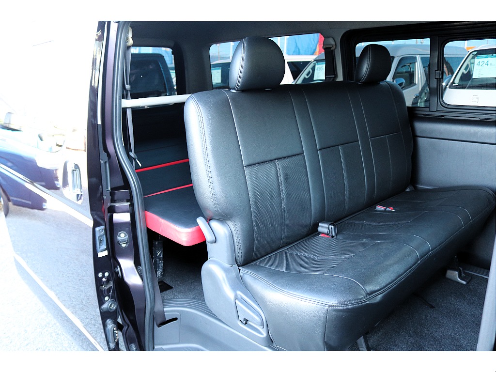 ハイエースセカンド高崎店にて展示中♪027-384-3591