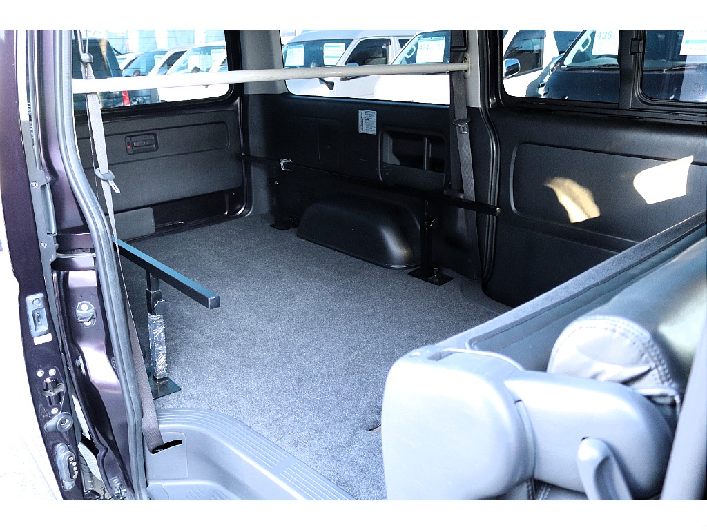 ハイエースセカンド高崎店にて展示中♪027-384-3591