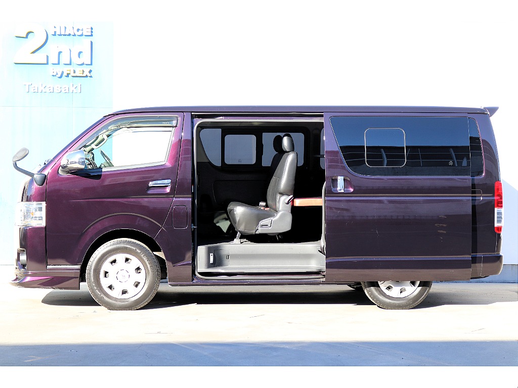 ハイエースセカンド高崎店にて展示中♪027-384-3591