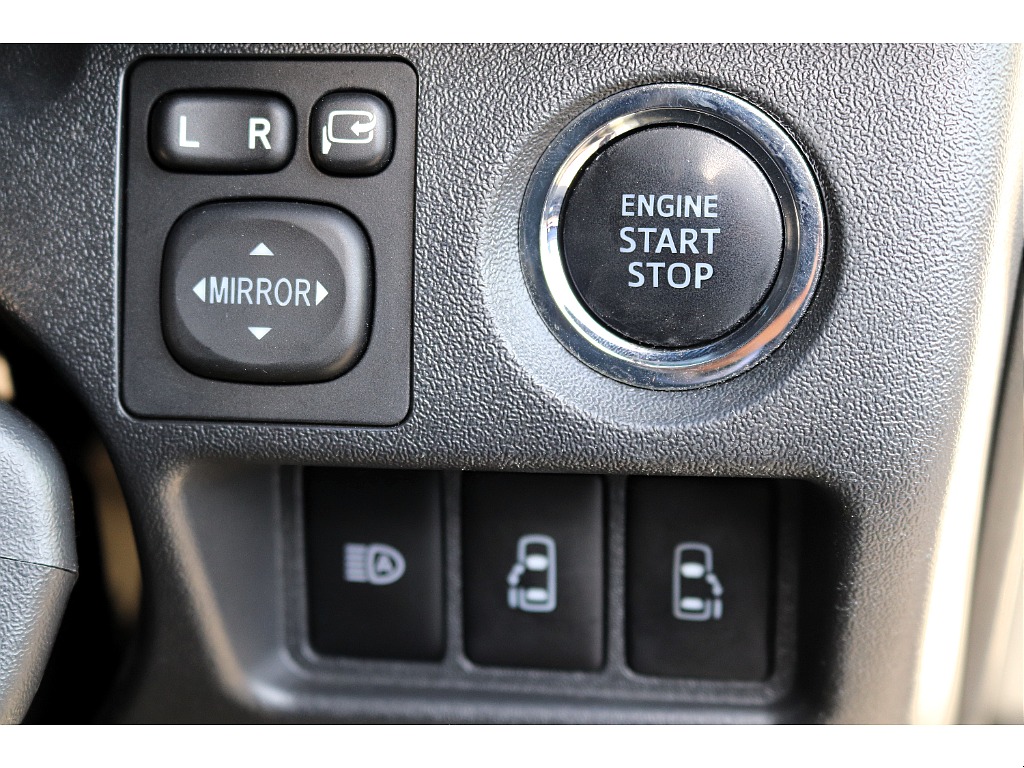 ハイエースセカンド高崎店にて展示中♪027-384-3591