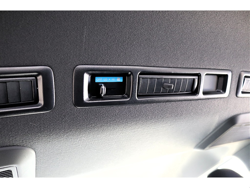 ハイエースセカンド高崎店にて展示中♪027-384-3591