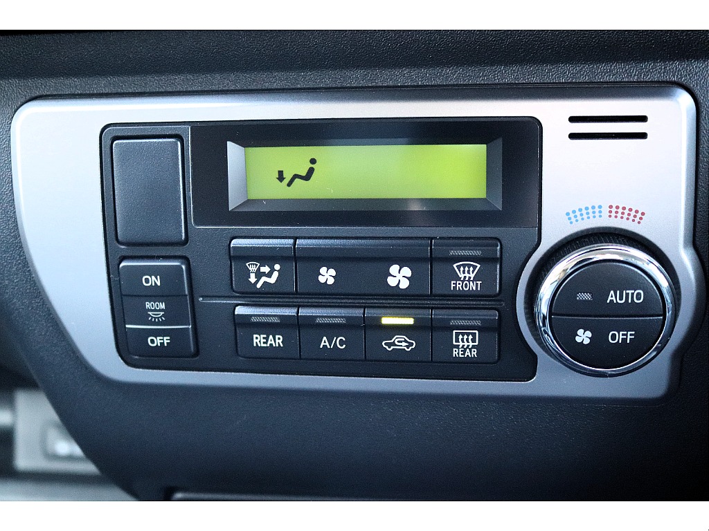 ハイエースセカンド高崎店にて展示中♪027-384-3591