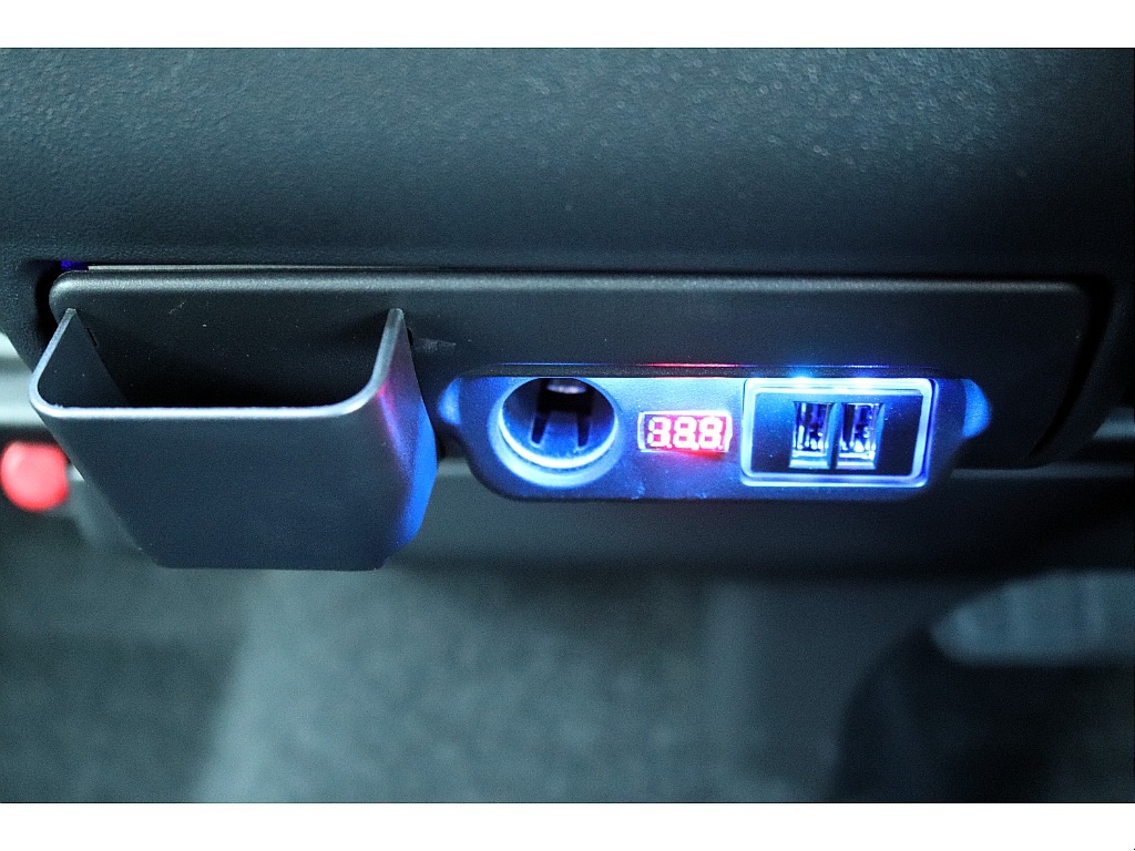 ハイエースセカンド高崎店にて展示中♪027-384-3591