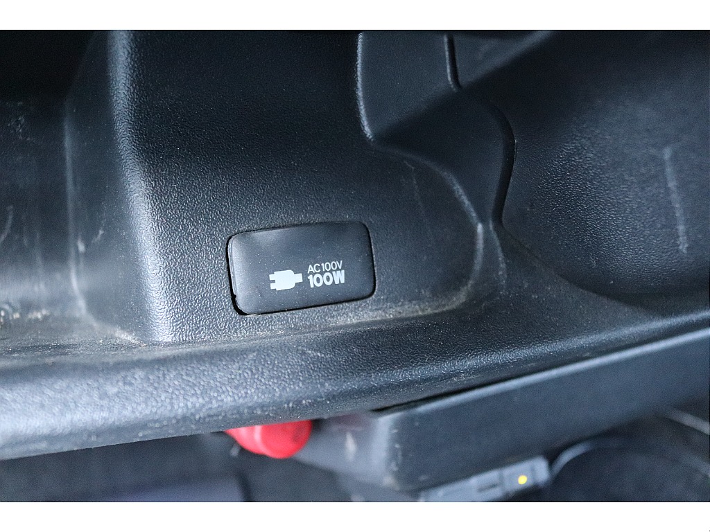 ハイエースセカンド高崎店にて展示中♪027-384-3591