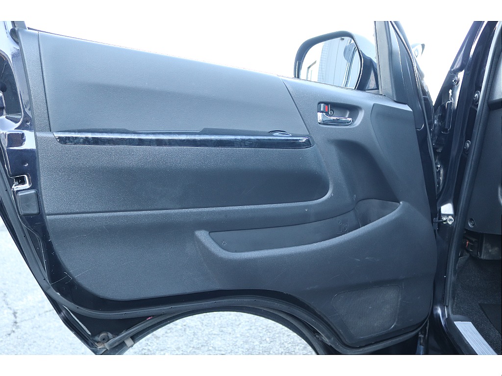 ハイエースセカンド高崎店にて展示中♪027-384-3591