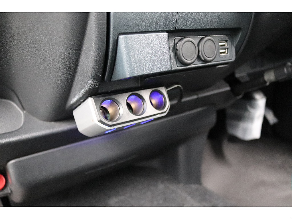 ハイエースセカンド高崎店にて展示中♪027-384-3591