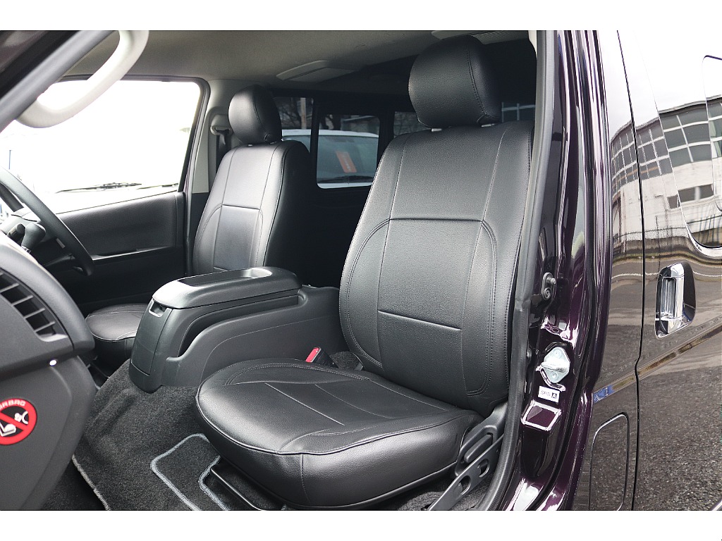 ハイエースセカンド高崎店にて展示中♪027-384-3591