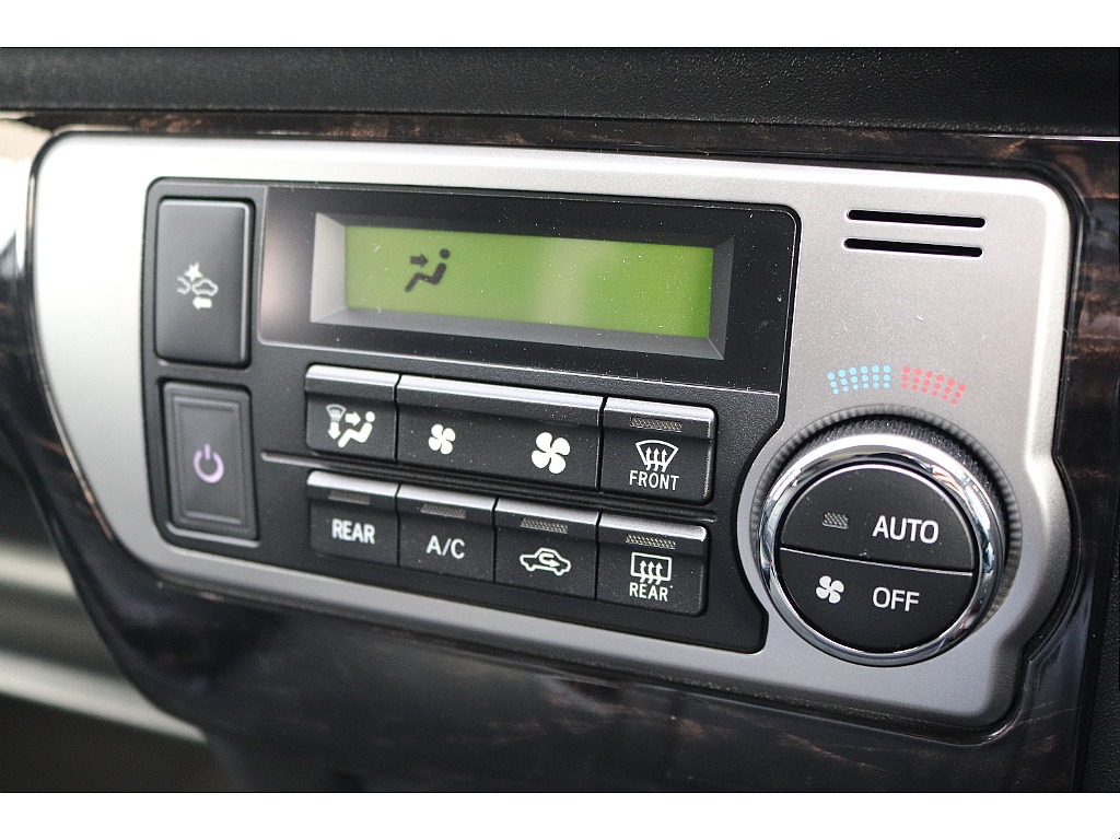 ハイエースセカンド高崎店にて展示中♪027-384-3591