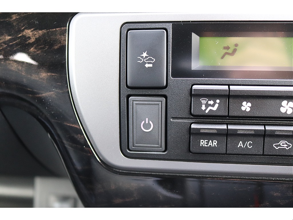 ハイエースセカンド高崎店にて展示中♪027-384-3591