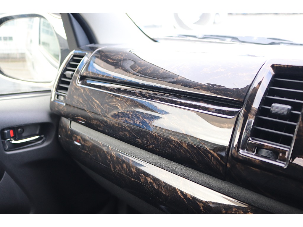 ハイエースセカンド高崎店にて展示中♪027-384-3591