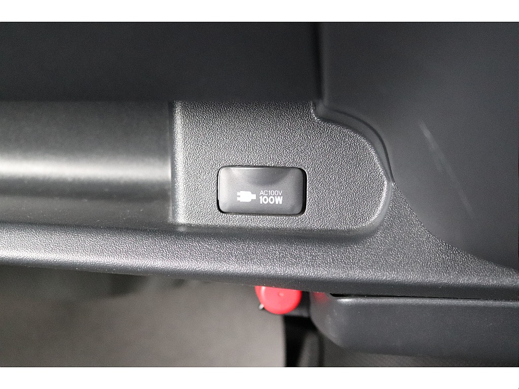 ハイエースセカンド高崎店にて展示中♪027-384-3591