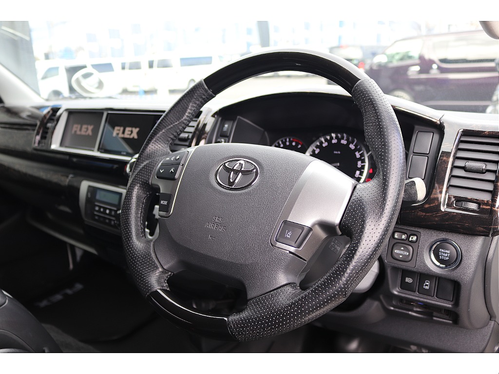 ハイエースセカンド高崎店にて展示中♪027-384-3591