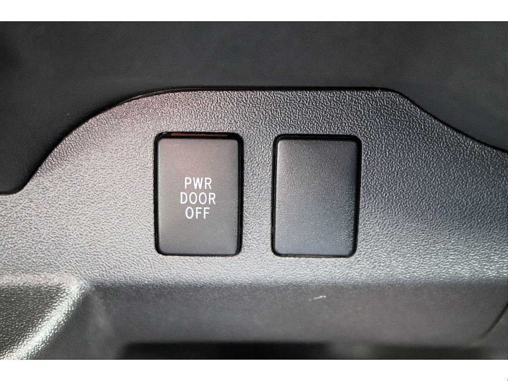 ハイエースセカンド高崎店にて展示中♪027-384-3591