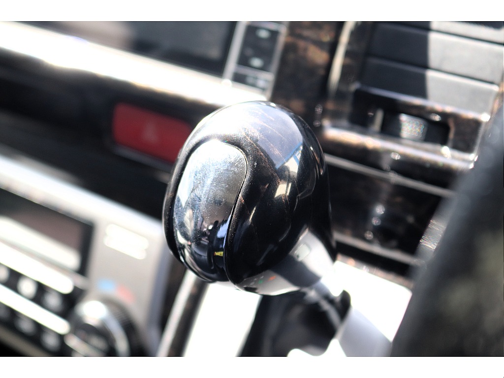 ハイエースセカンド高崎店にて展示中♪027-384-3591