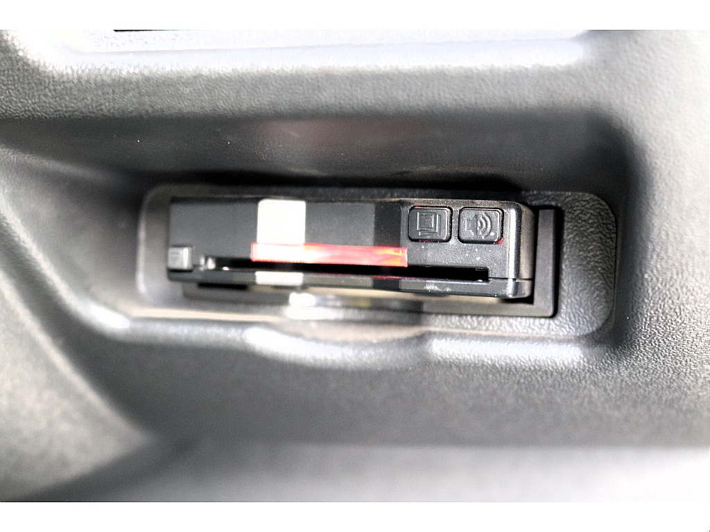 ハイエースセカンド高崎店にて展示中♪027-384-3591