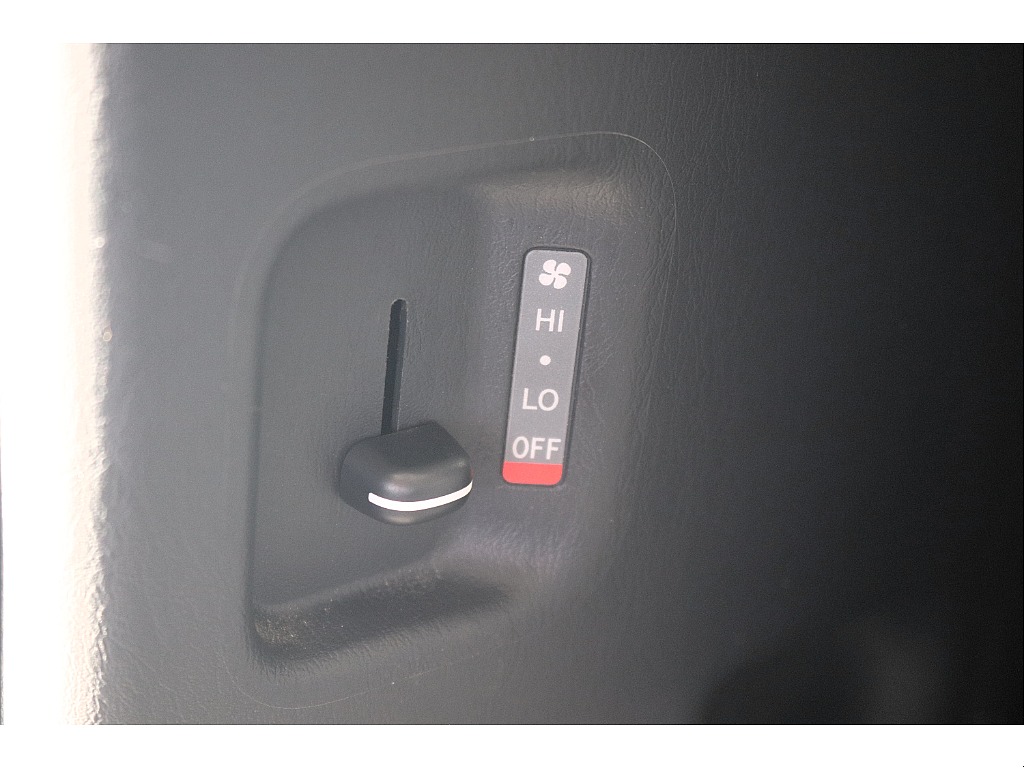 ハイエースセカンド高崎店にて展示中♪027-384-3591