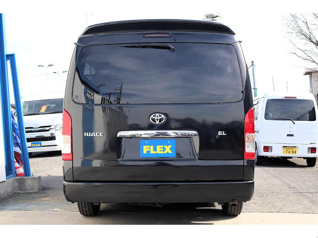 ルーフスポイラー装着♪