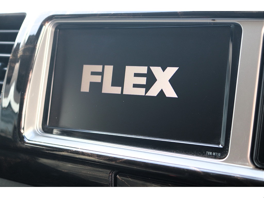 サブモニターも付いている！！