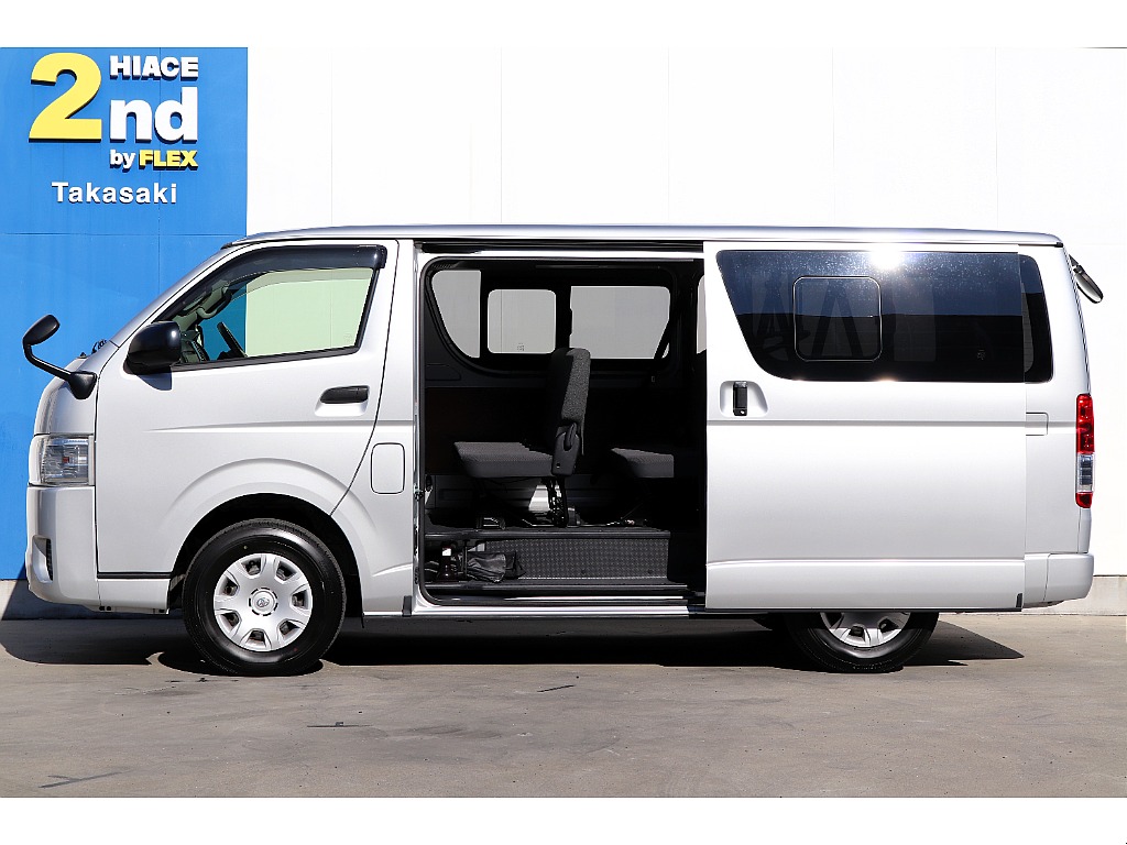 ハイエースセカンド高崎店にて展示中♪027-384-3591