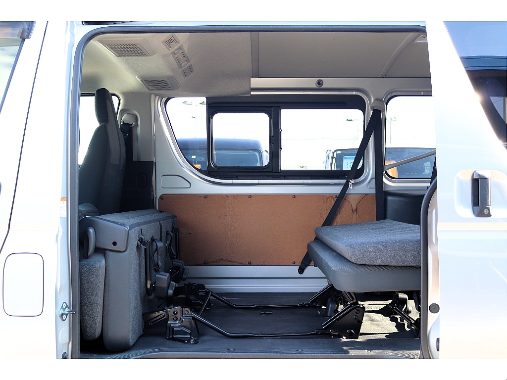 ハイエースセカンド高崎店にて展示中♪027-384-3591