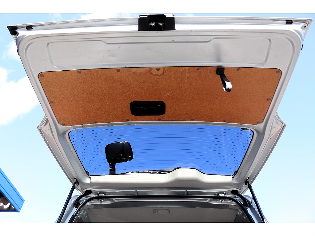 ハイエースセカンド高崎店にて展示中♪027-384-3591