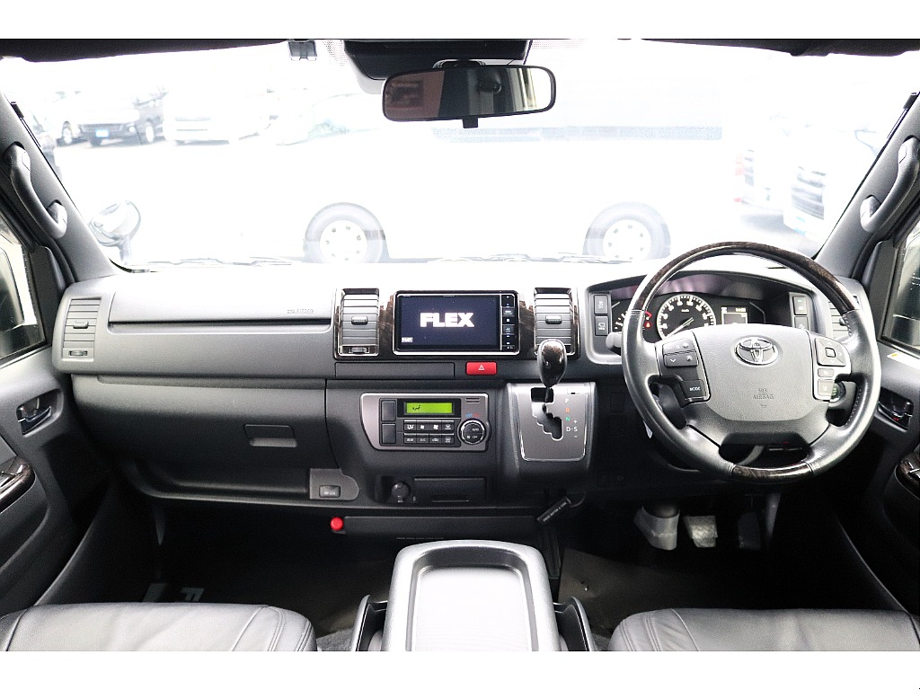 ハイエースセカンド高崎店にて展示中♪027-384-3591