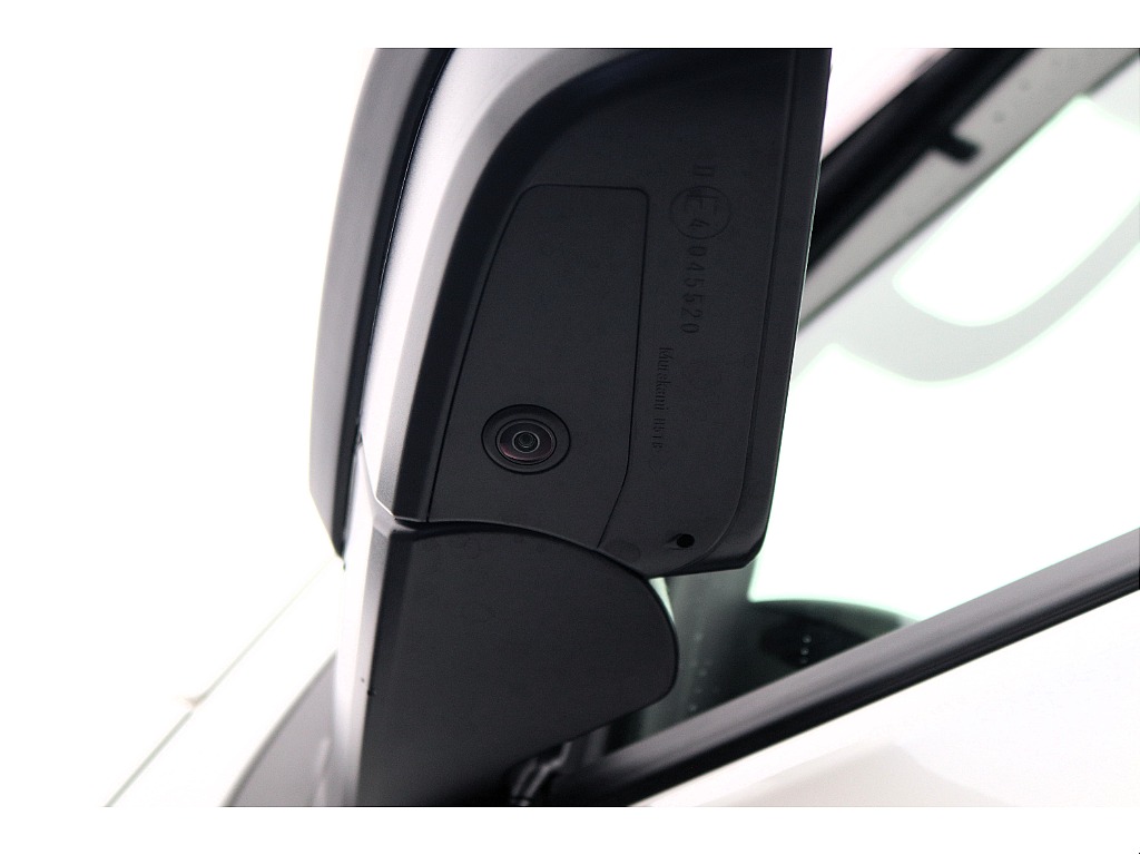 ハイエースセカンド高崎店にて展示中♪027-384-3591