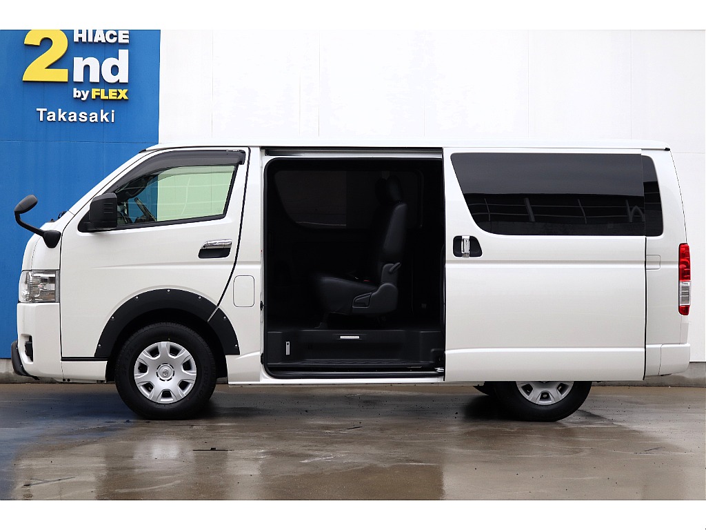 ハイエースセカンド高崎店にて展示中♪027-384-3591