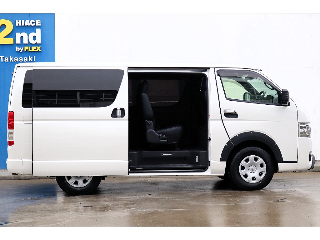 ハイエースセカンド高崎店にて展示中♪027-384-3591