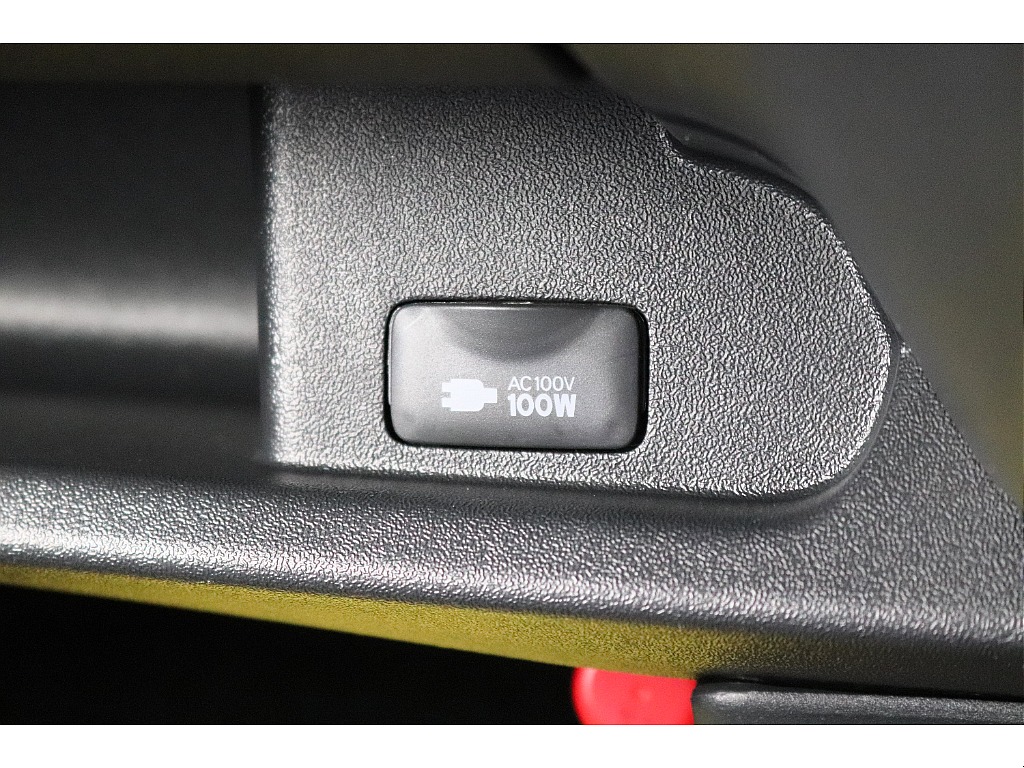 ハイエースセカンド高崎店にて展示中♪027-384-3591