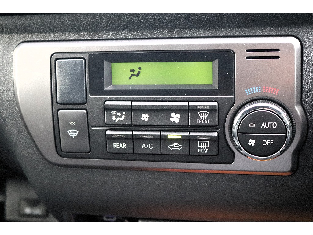 ハイエースセカンド高崎店にて展示中♪027-384-3591