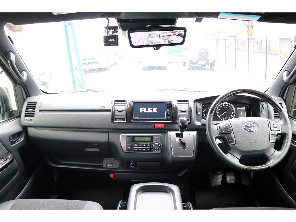 ハイエースセカンド高崎店にて展示中♪027-384-3591