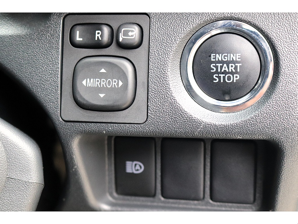 ハイエースセカンド高崎店にて展示中♪027-384-3591