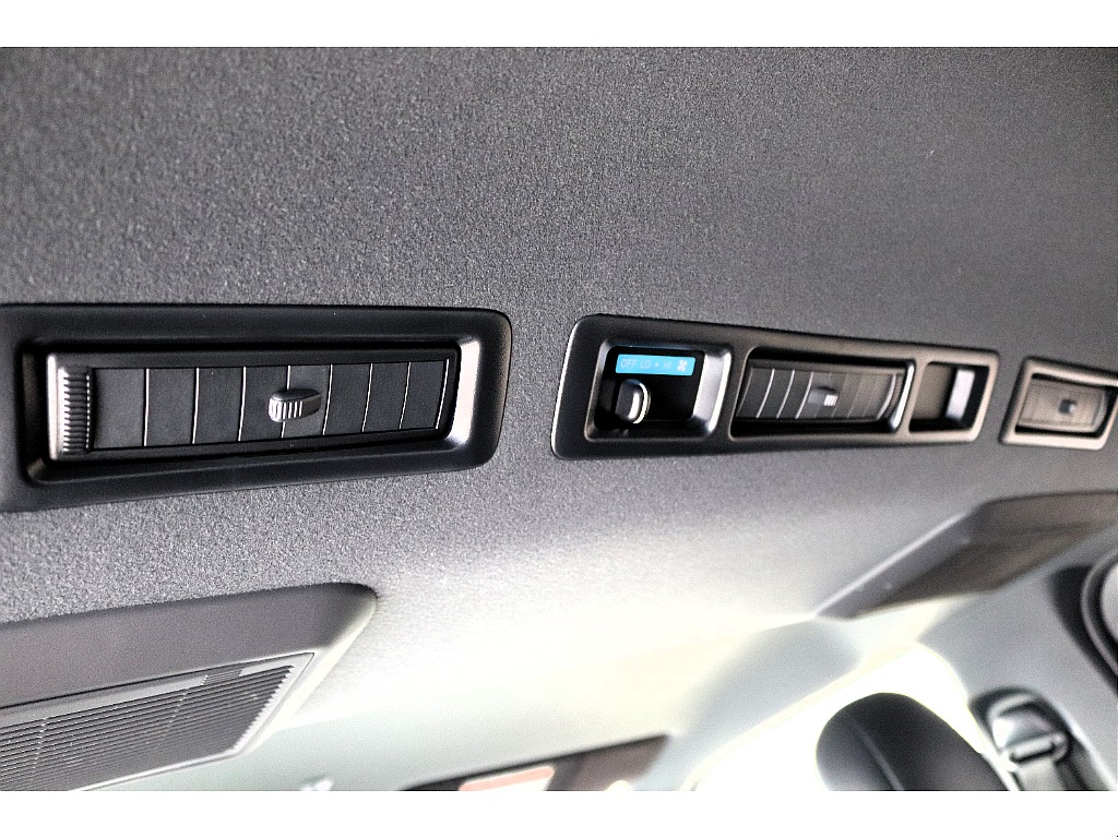 ハイエースセカンド高崎店にて展示中♪027-384-3591