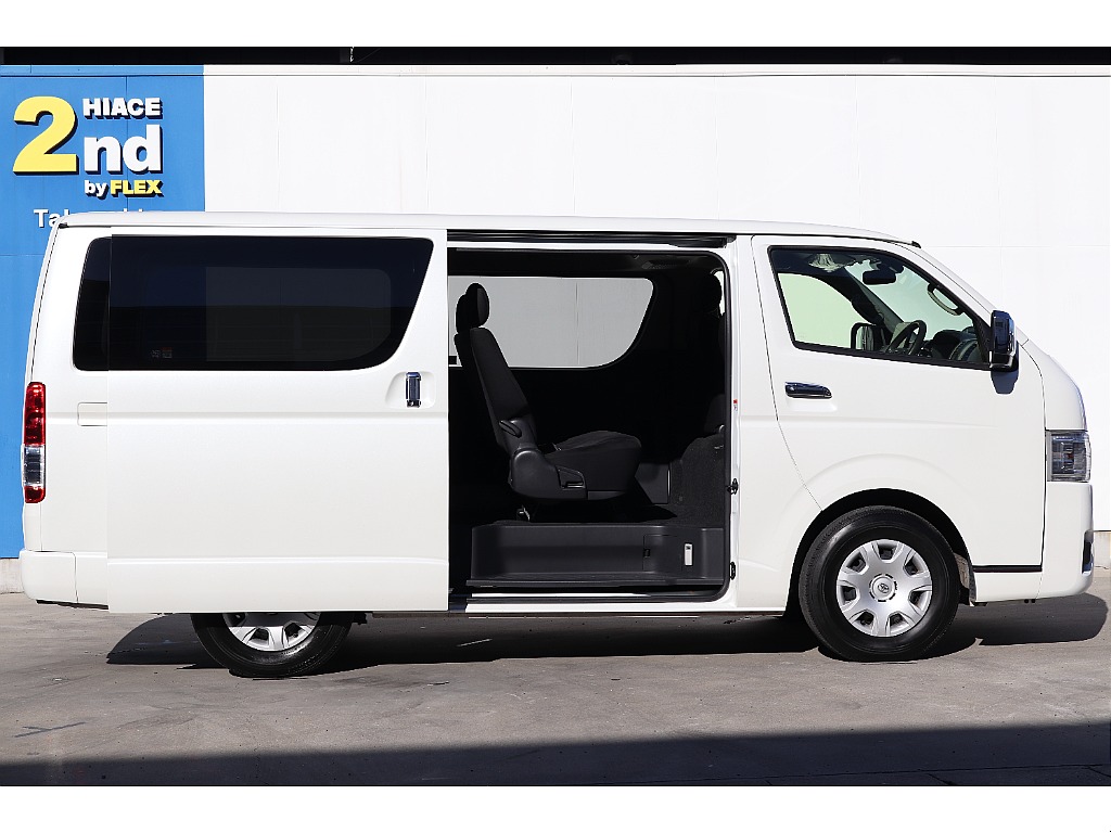 ハイエースセカンド高崎店にて展示中♪027-384-3591