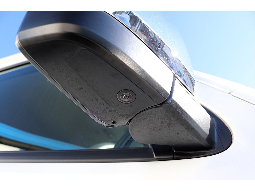 ハイエースセカンド高崎店にて展示中♪027-384-3591