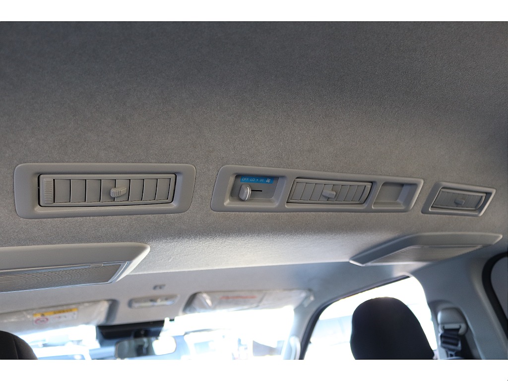 ハイエースセカンド高崎店にて展示中♪027-384-3591