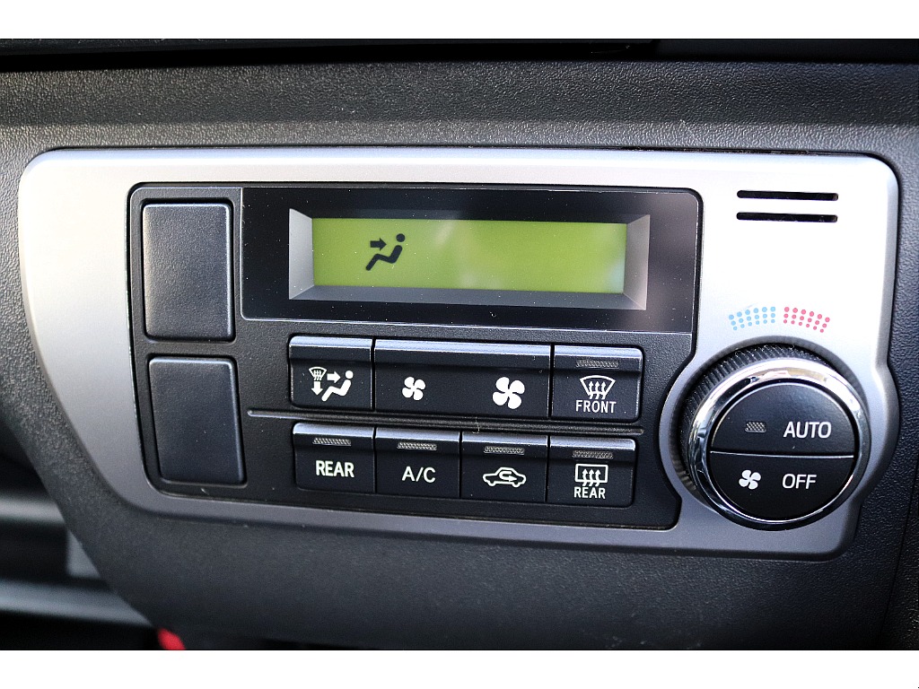 ハイエースセカンド高崎店にて展示中♪027-384-3591