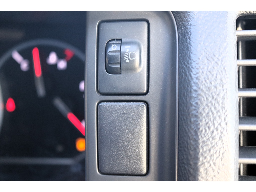 ハイエースセカンド高崎店にて展示中♪027-384-3591