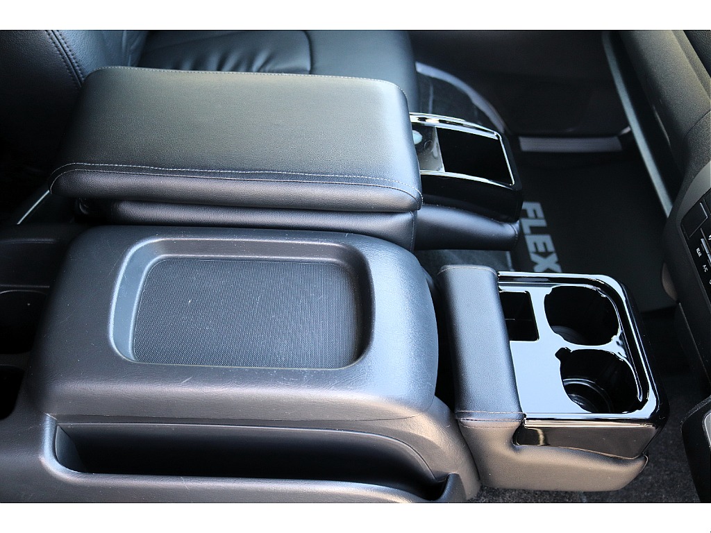 ハイエースセカンド高崎店にて展示中♪027-384-3591